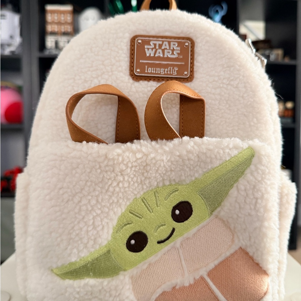 Disney Parks Loungefly Star Wars Baby Yoda Grogu Sherpa Fuzzy Backpack